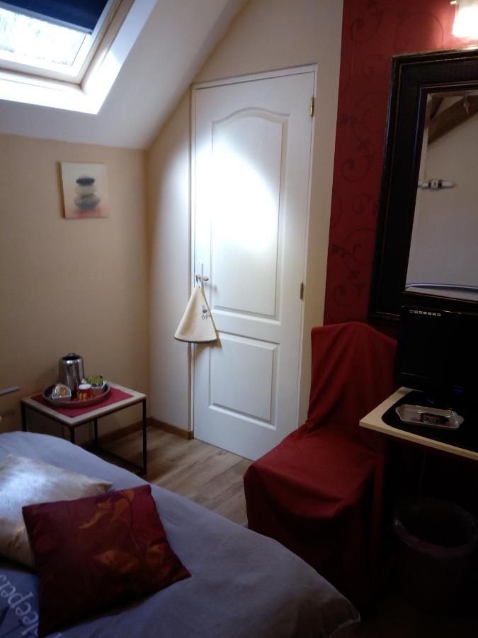 La Gentilhommiere Du Chateau De Ragnies Exteriör bild